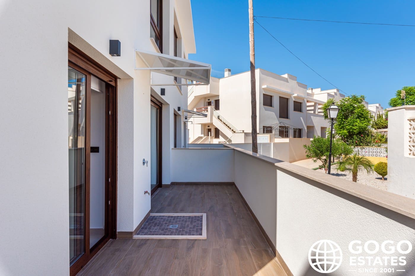 2 soveværelse Bungalow til salg i Torrevieja med swimmingpool garage - € 300.000 (Ref: 10164449)