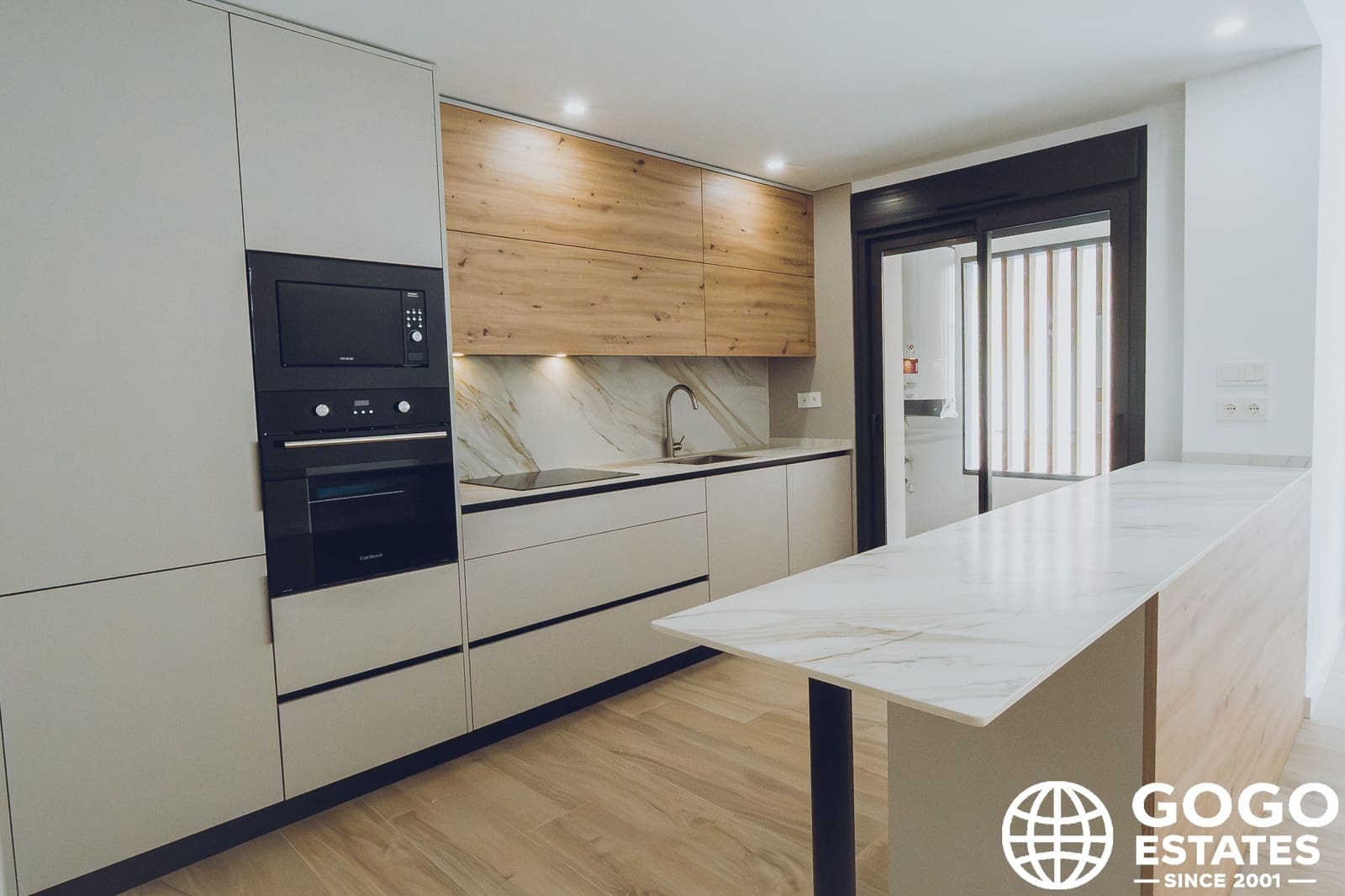 3 sovrum Takvåning till salu i Redovan med garage - 215 000 € (Ref: 10164511)