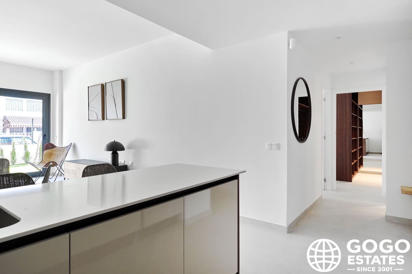 Bungalow de 2 habitaciones en Torrevieja en venta con piscina garaje - 380.000 € (Ref: 10164661)