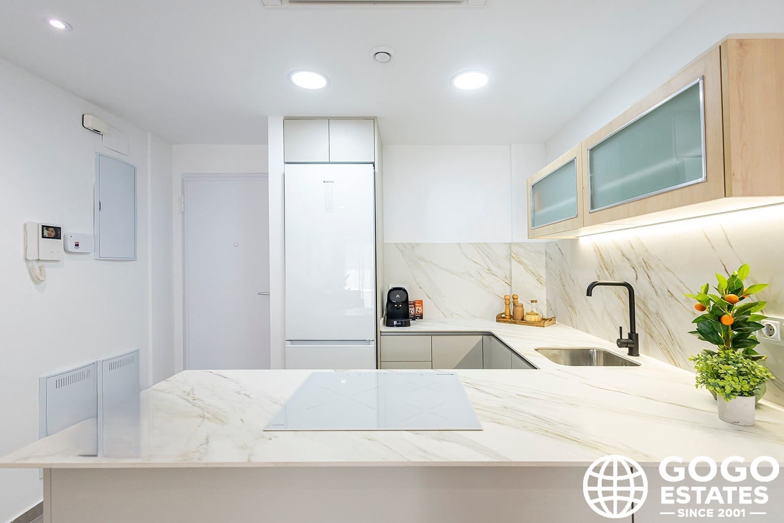 2 sypialnia Apartament na sprzedaż w Torrevieja z basenem garażem - 269 000 € (Ref: 10166209)