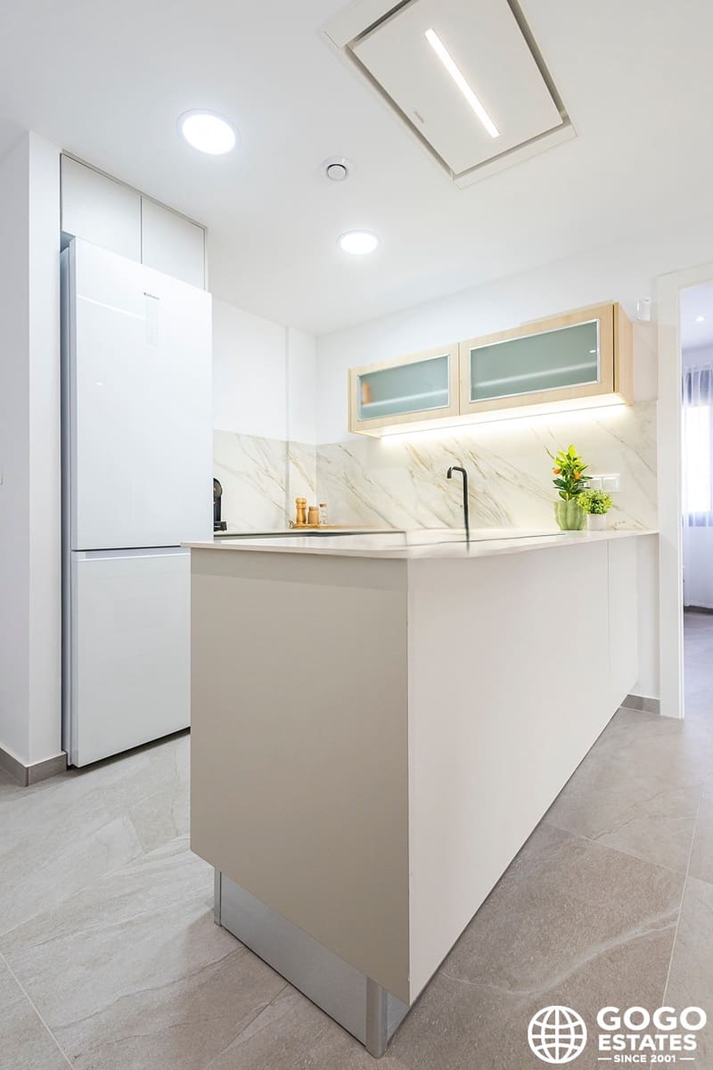 2 sypialnia Apartament na sprzedaż w Torrevieja z basenem garażem - 269 000 € (Ref: 10166209)