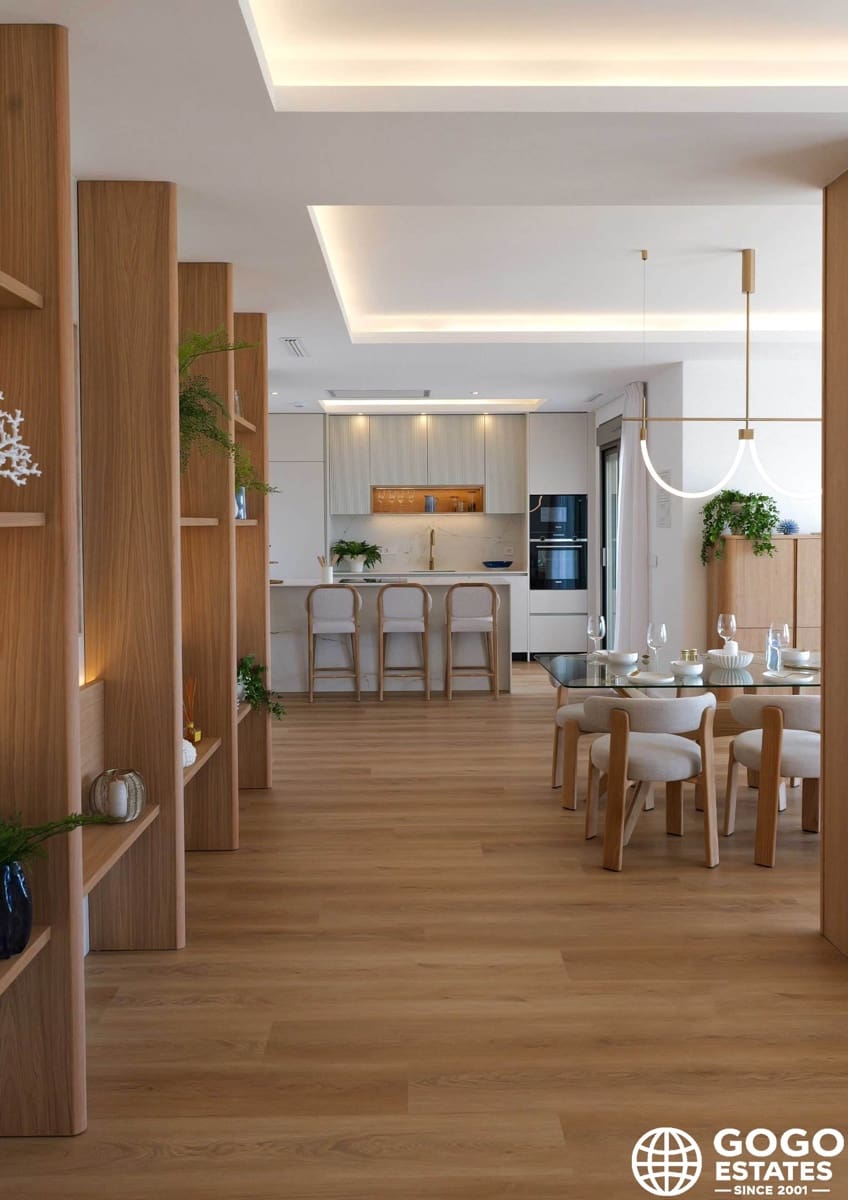1 slaapkamer Appartement te koop in La Manga del Mar Menor met zwembad garage - € 288.000 (Ref: 9970911)