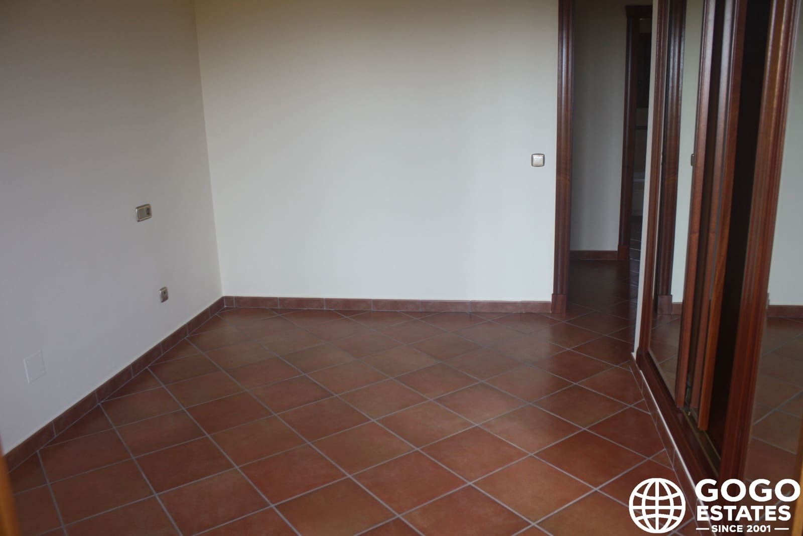 2 soverom Kjedet enebolig til salgs i Torrevieja med svømmebasseng garasje - € 330 000 (Ref: 9970912)