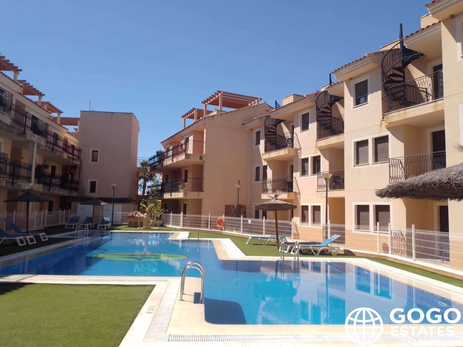 2 bedroom Apartment for sale in Aguilas with pool garage - € 110,000 (Ref: 9970916)