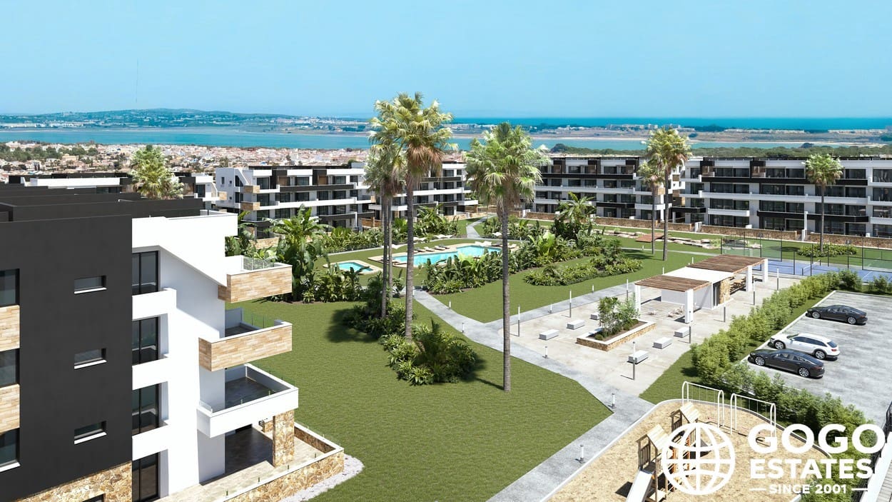 2 soverom Penthouse til salgs i Torrevieja med svømmebasseng - € 354 000 (Ref: 9970985)