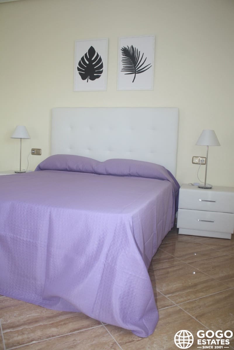 3 bedroom Villa for sale in Torrevieja with pool - € 550,000 (Ref: 9971002)