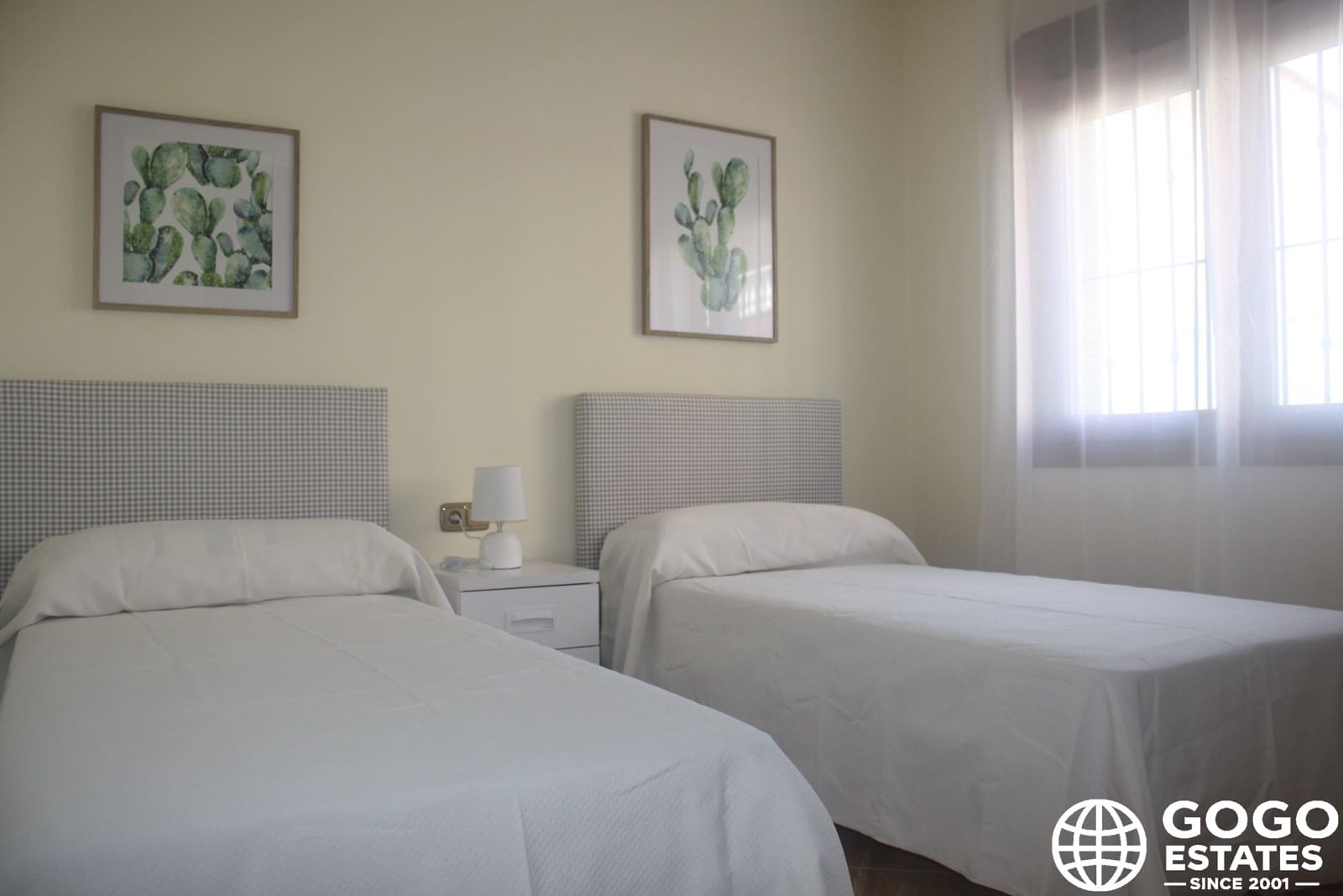 3 bedroom Villa for sale in Torrevieja with pool - € 550,000 (Ref: 9971002)