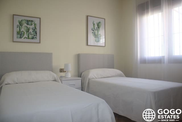3 sypialnia Willa na sprzedaż w Los Balcones - Los Altos, Torrevieja z basenem - 550 000 € (Ref: 9971002)