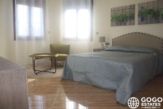 3 sypialnia Willa na sprzedaż w Los Balcones - Los Altos, Torrevieja z basenem - 550 000 € (Ref: 9971002)
