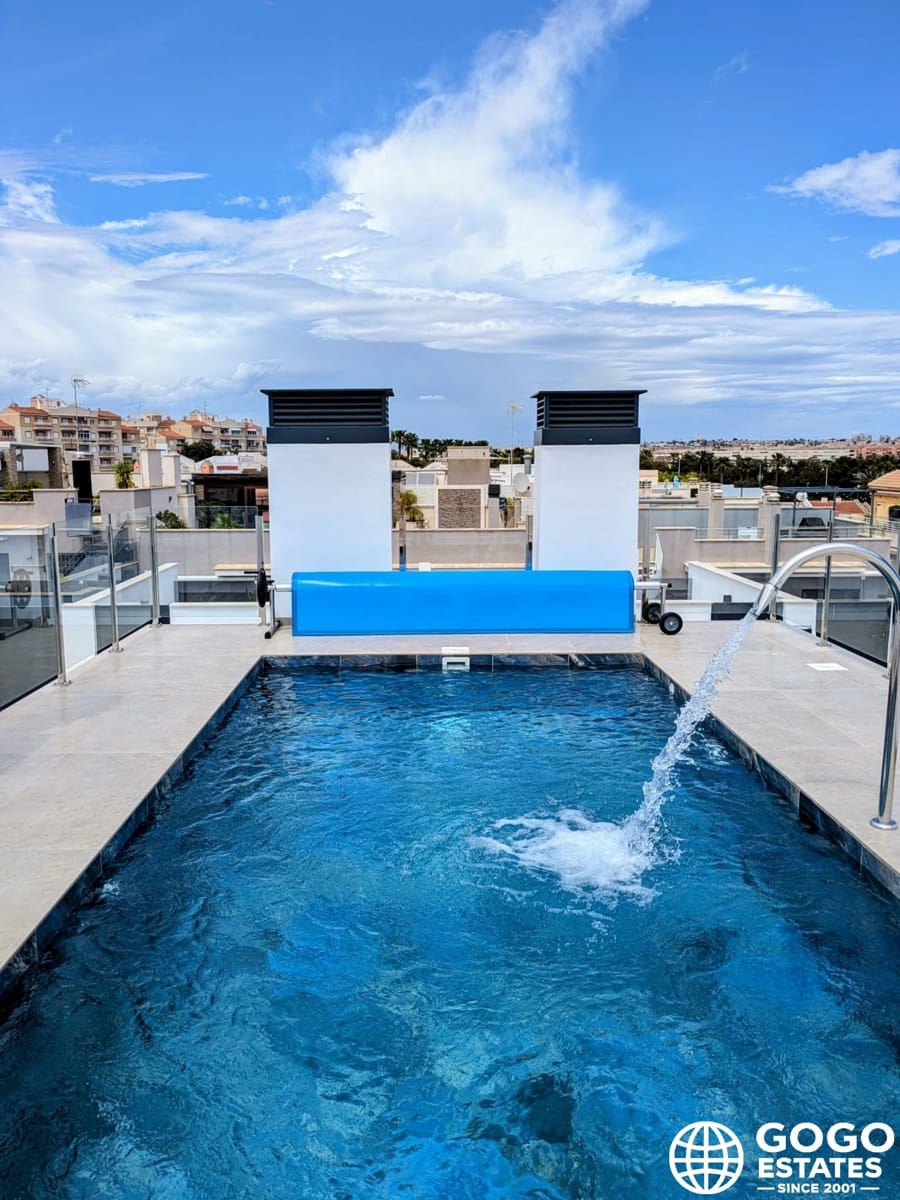 2 sypialnia Apartament na sprzedaż w Torrevieja z basenem - 249 000 € (Ref: 9971007)