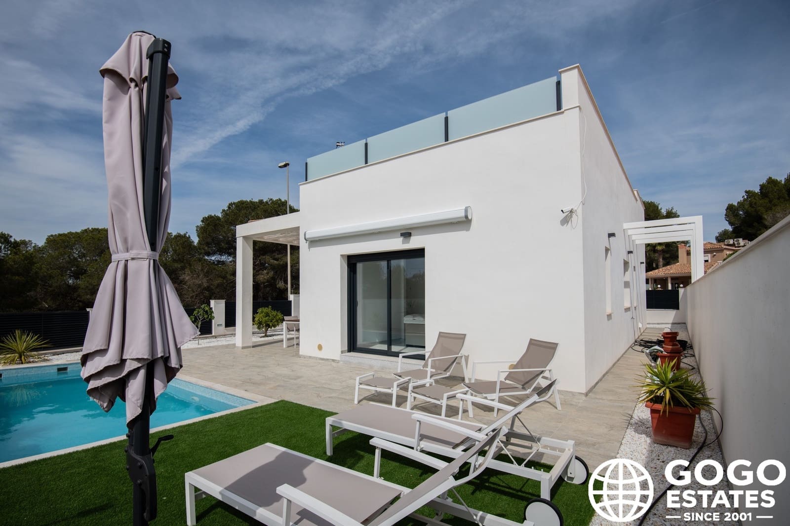 2 soveværelse Villa til salg i Pilar de la Horadada med swimmingpool garage - € 422.500 (Ref: 9971021)