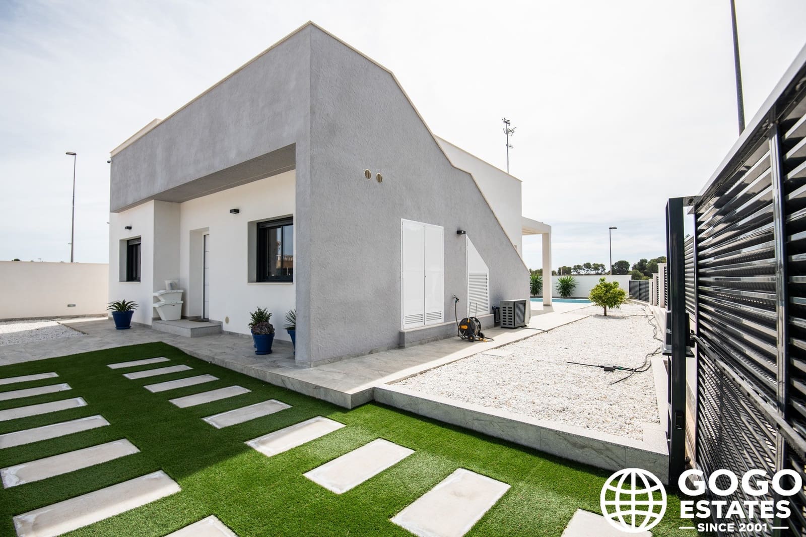 2 soveværelse Villa til salg i Pilar de la Horadada med swimmingpool garage - € 422.500 (Ref: 9971021)
