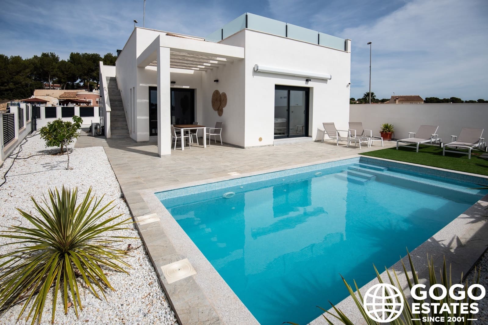 2 soveværelse Villa til salg i Pilar de la Horadada med swimmingpool garage - € 422.500 (Ref: 9971021)