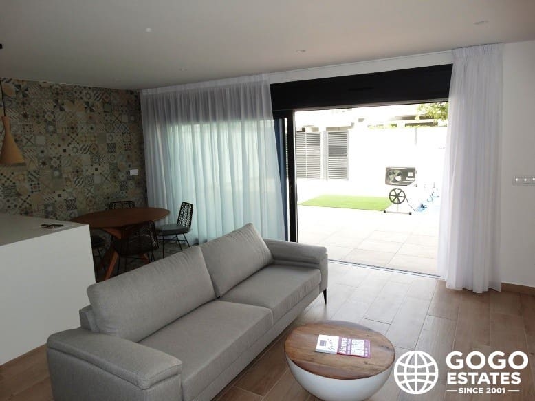 3 Zimmer Doppelhaus zu verkaufen in Pilar de la Horadada mit Pool - 425.000 € (Ref: 9971029)