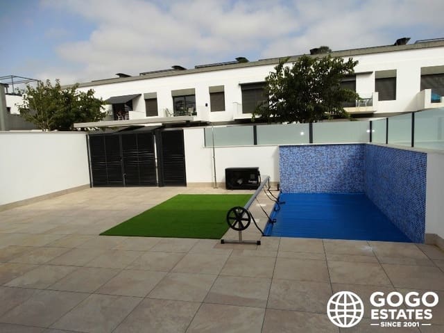 3 soverom Kjedet enebolig til salgs i Pilar de la Horadada ciudad, Pilar de la Horadada med svømmebasseng - € 425 000 (Ref: 9971029)