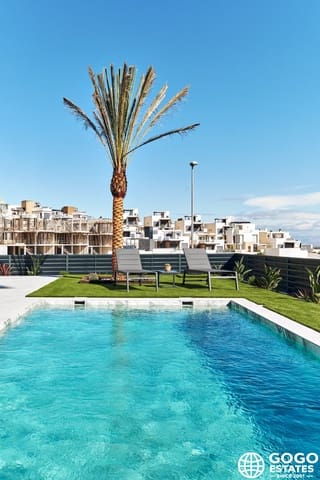 Chalet de 3 habitaciones en San Miguel de Salinas en venta - 1.000.000 € (Ref: 9971047)