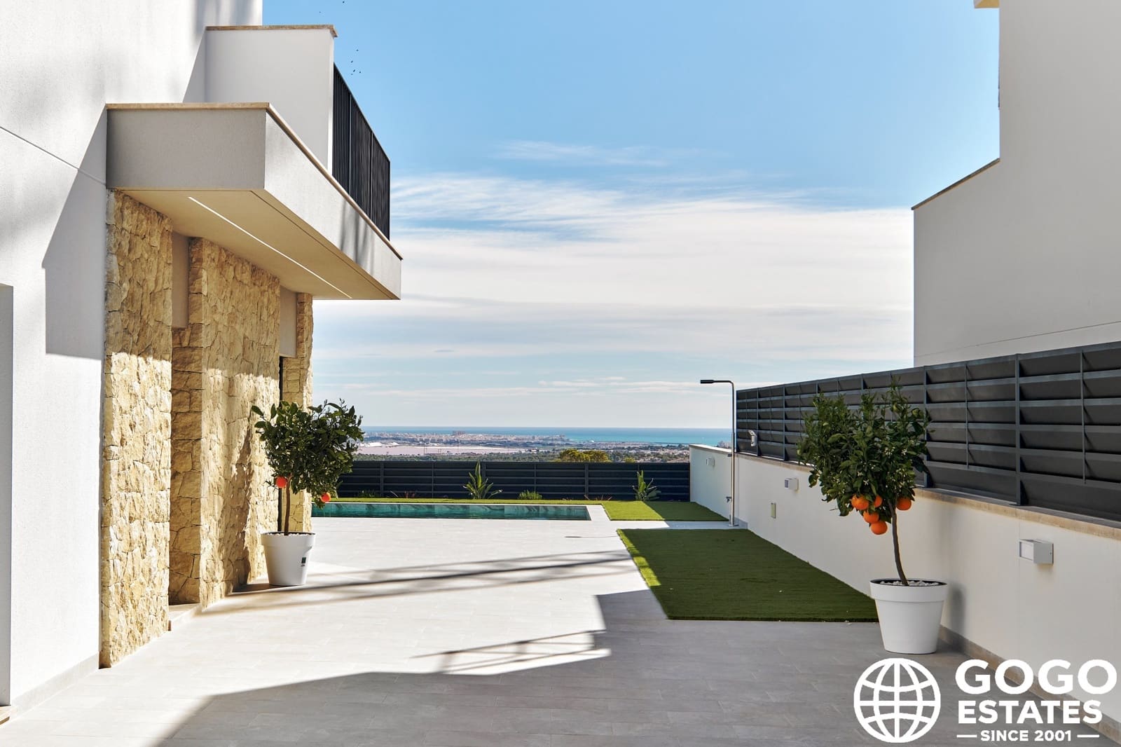 3 slaapkamer Villa te koop in San Miguel de Salinas - € 1.000.000 (Ref: 9971047)