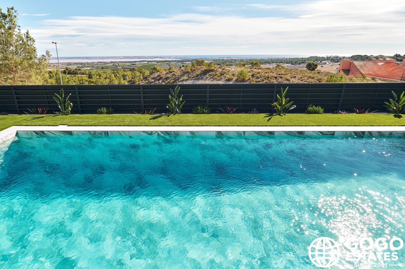 3 slaapkamer Villa te koop in San Miguel de Salinas - € 1.000.000 (Ref: 9971047)