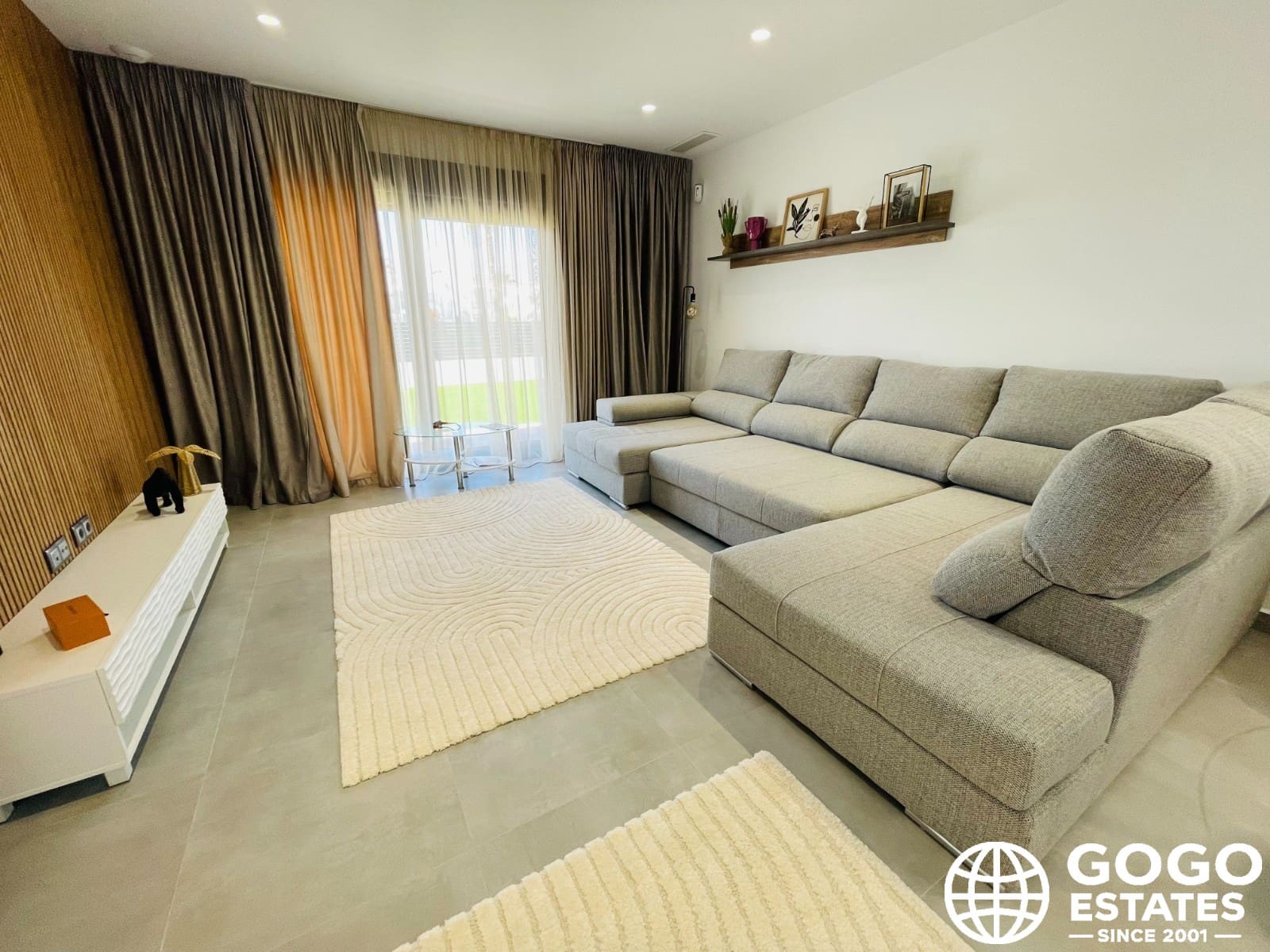 5 bedroom Villa for sale in Torrevieja with pool - € 1,200,000 (Ref: 9971049)