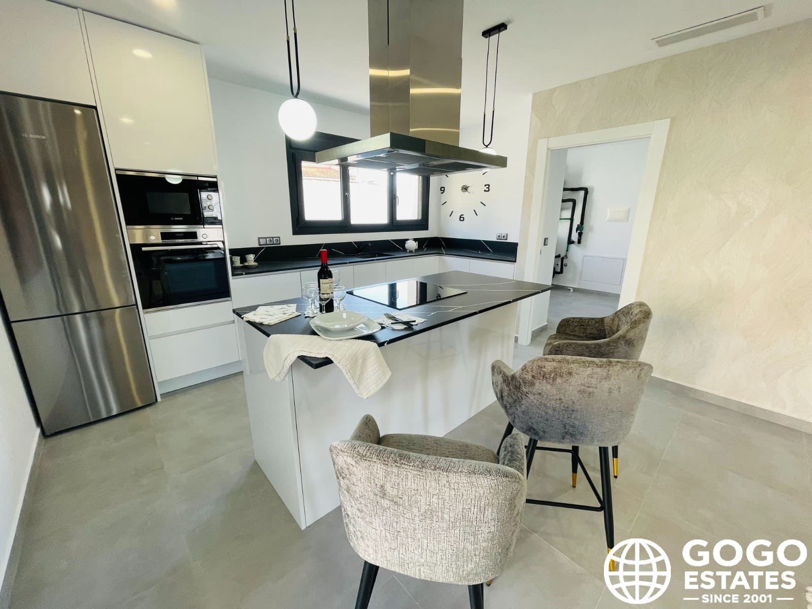 5 bedroom Villa for sale in Torrevieja with pool - € 1,200,000 (Ref: 9971049)