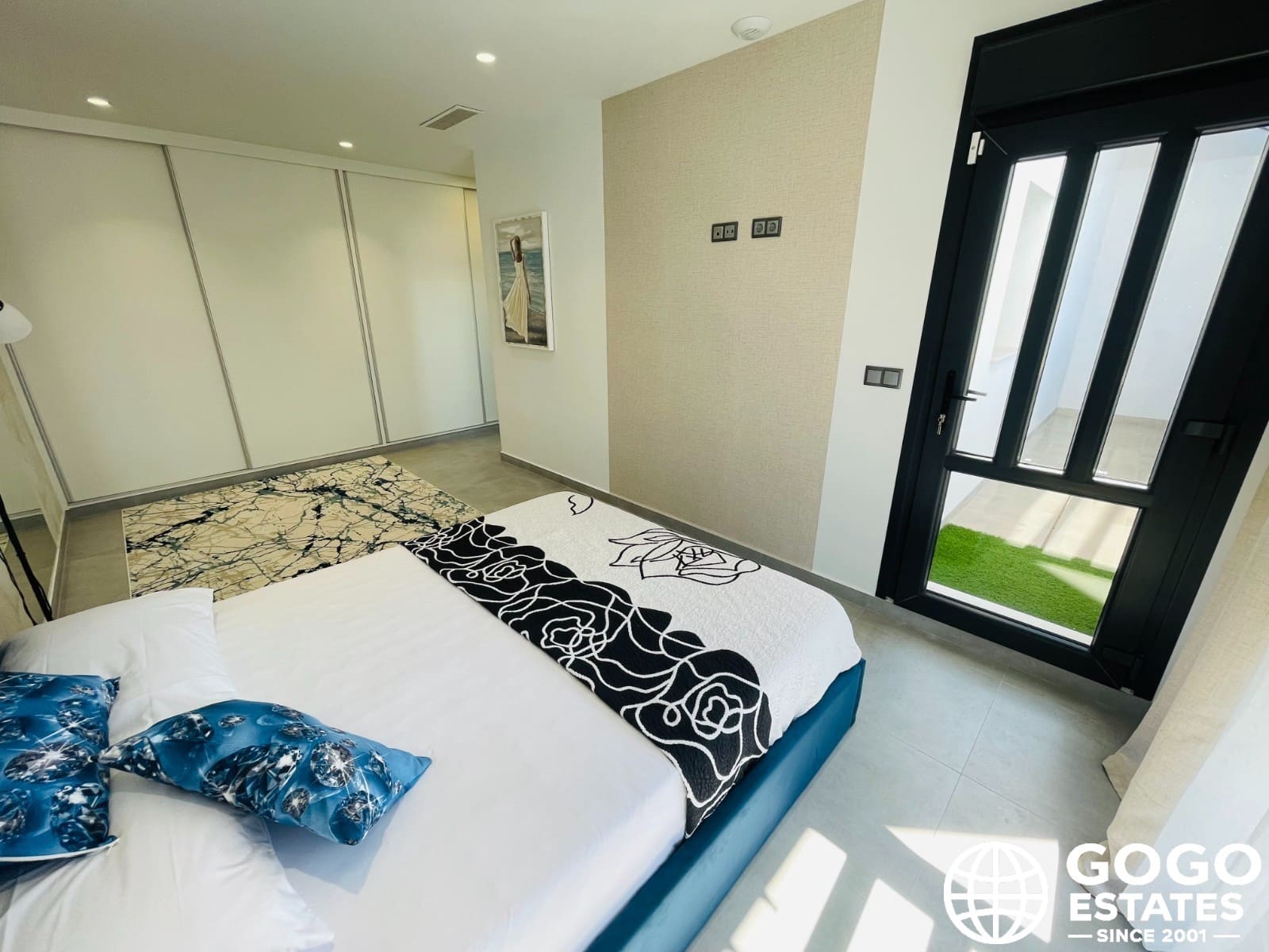 5 bedroom Villa for sale in Torrevieja with pool - € 1,200,000 (Ref: 9971049)