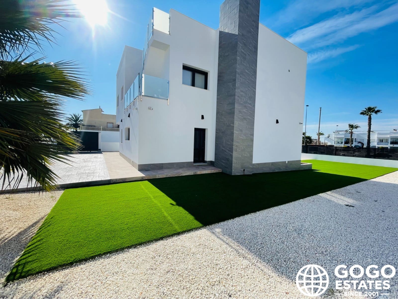 5 bedroom Villa for sale in Torrevieja with pool - € 1,200,000 (Ref: 9971049)