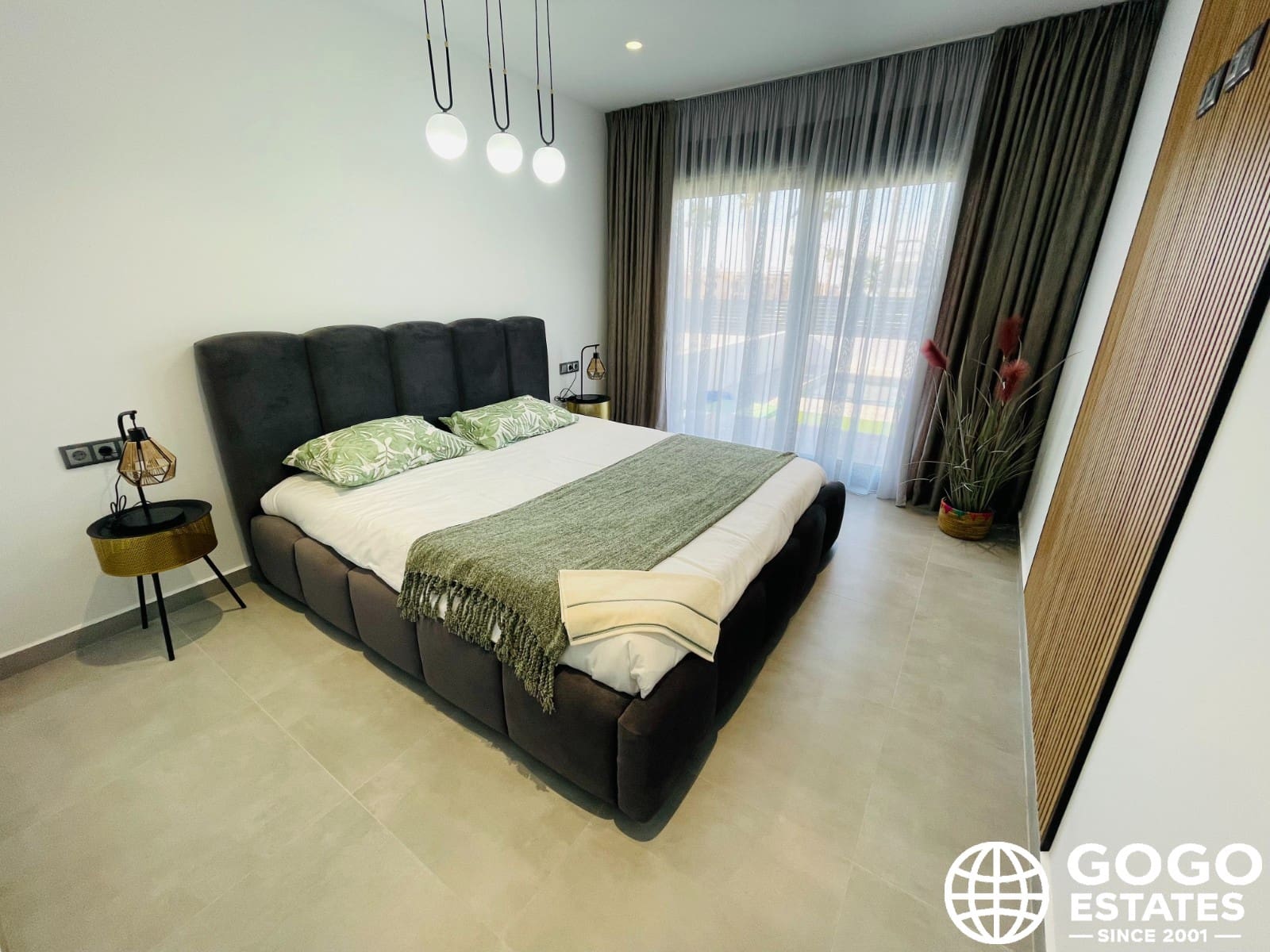 5 bedroom Villa for sale in Torrevieja with pool - € 1,200,000 (Ref: 9971049)