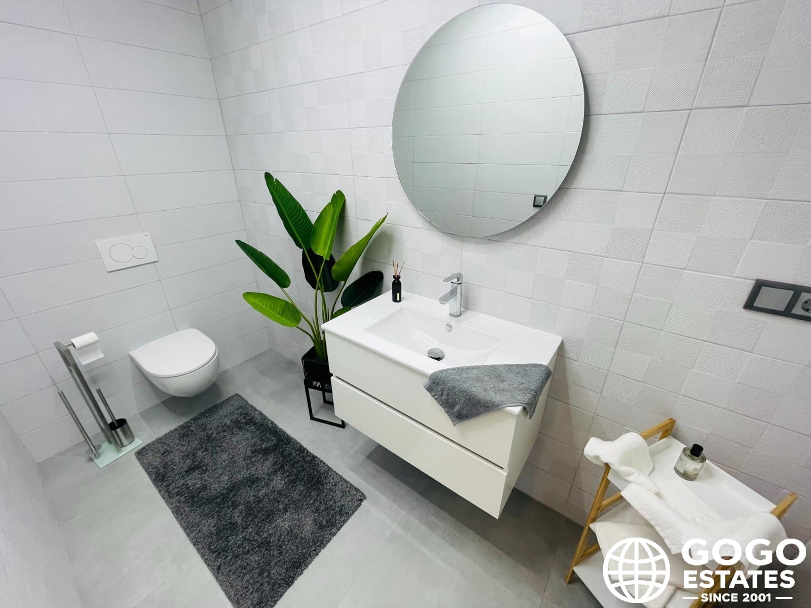 5 bedroom Villa for sale in Torrevieja with pool - € 1,200,000 (Ref: 9971049)