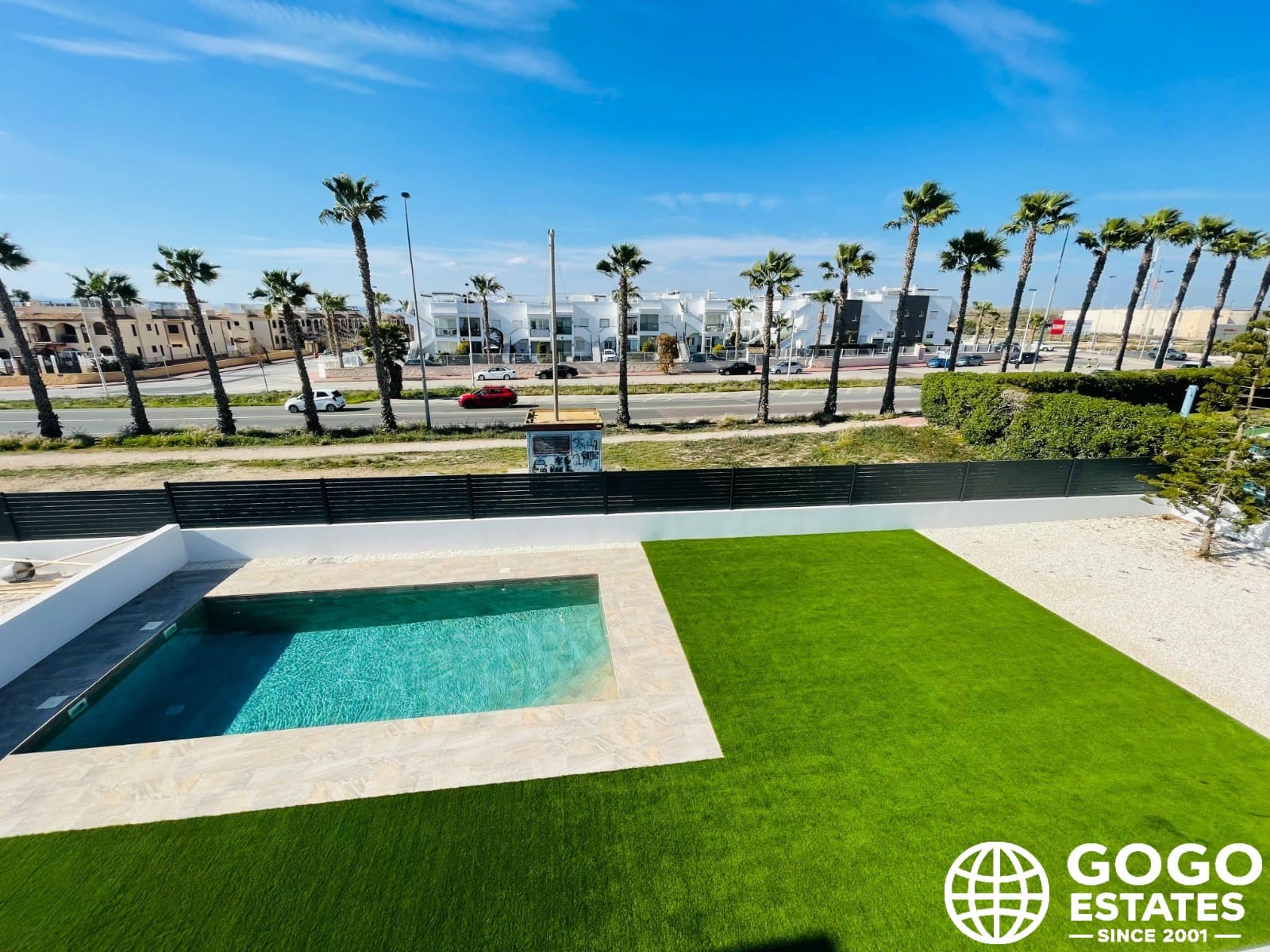 5 bedroom Villa for sale in Torrevieja with pool - € 1,200,000 (Ref: 9971049)