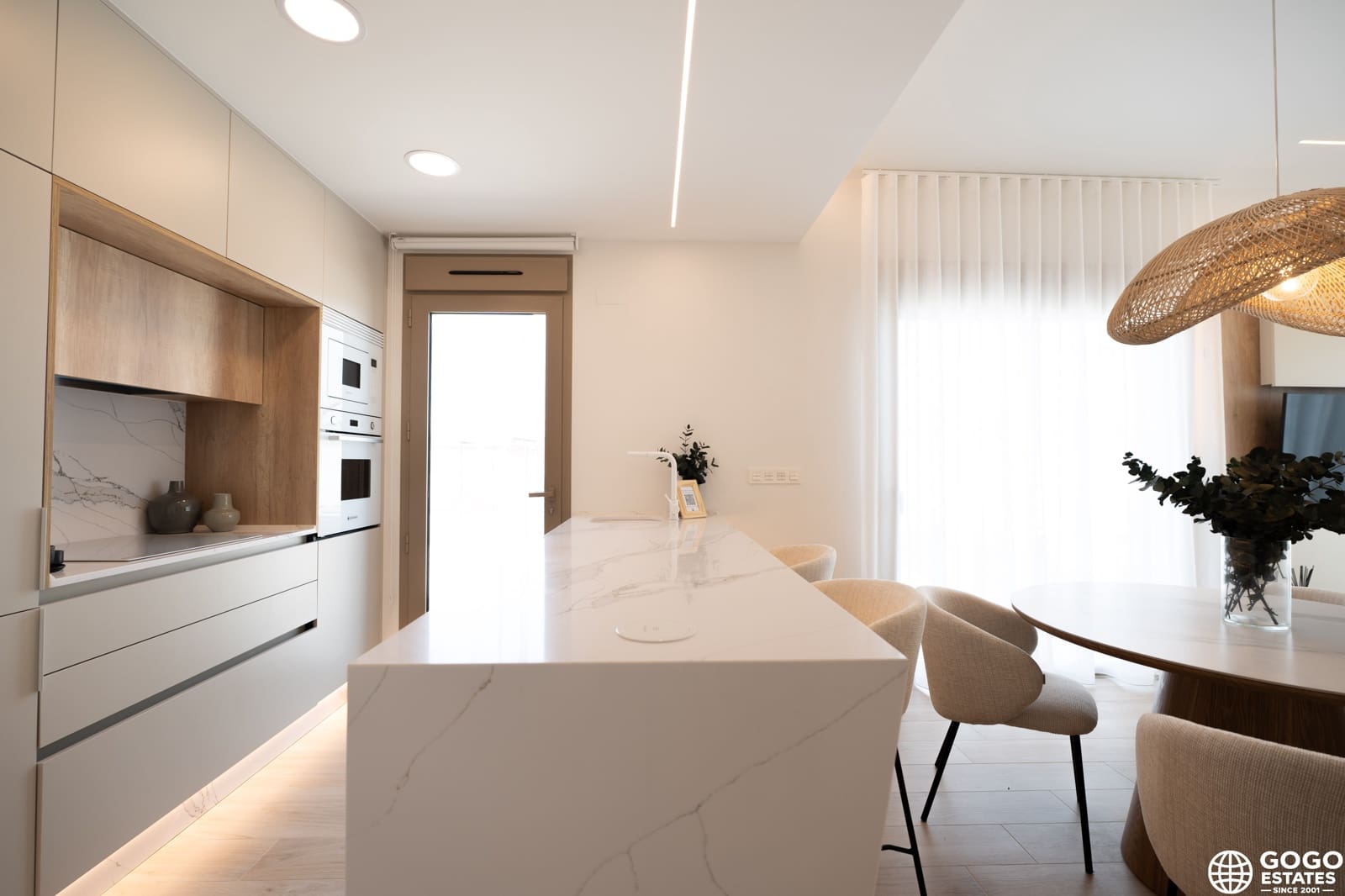 3 soverom Hus til salgs i Los Alcazares med svømmebasseng - € 469 000 (Ref: 9971053)