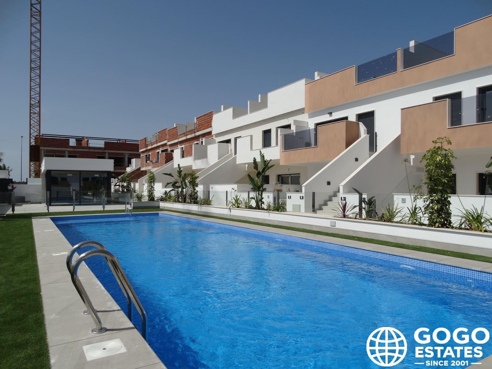 3 slaapkamer Bungalow te koop in Pilar de la Horadada met zwembad - € 305.000 (Ref: 9971076)