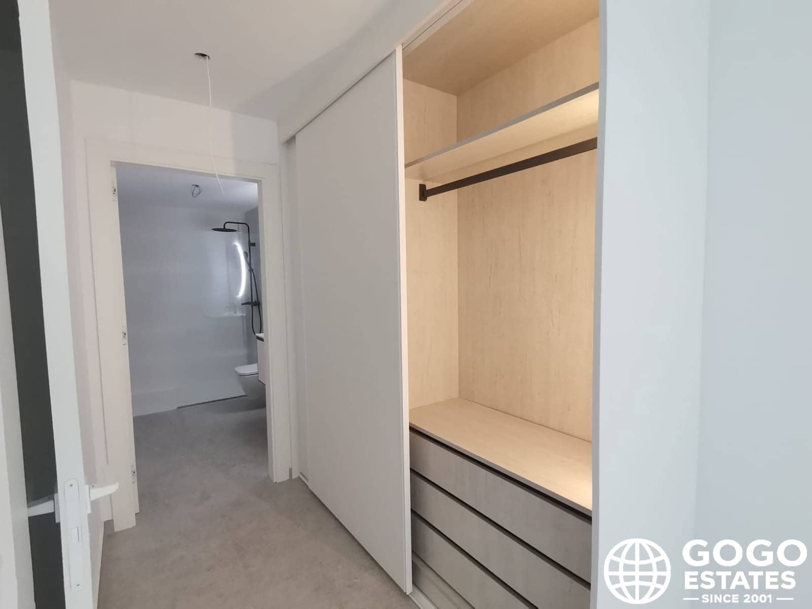 Apartamento de 3 habitaciones en Torrevieja en venta con piscina - 370.000 € (Ref: 9971095)