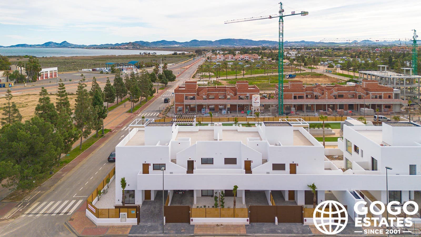 3 soveværelse Bungalow til salg i Los Alcazares med swimmingpool - € 399.900 (Ref: 9971174)