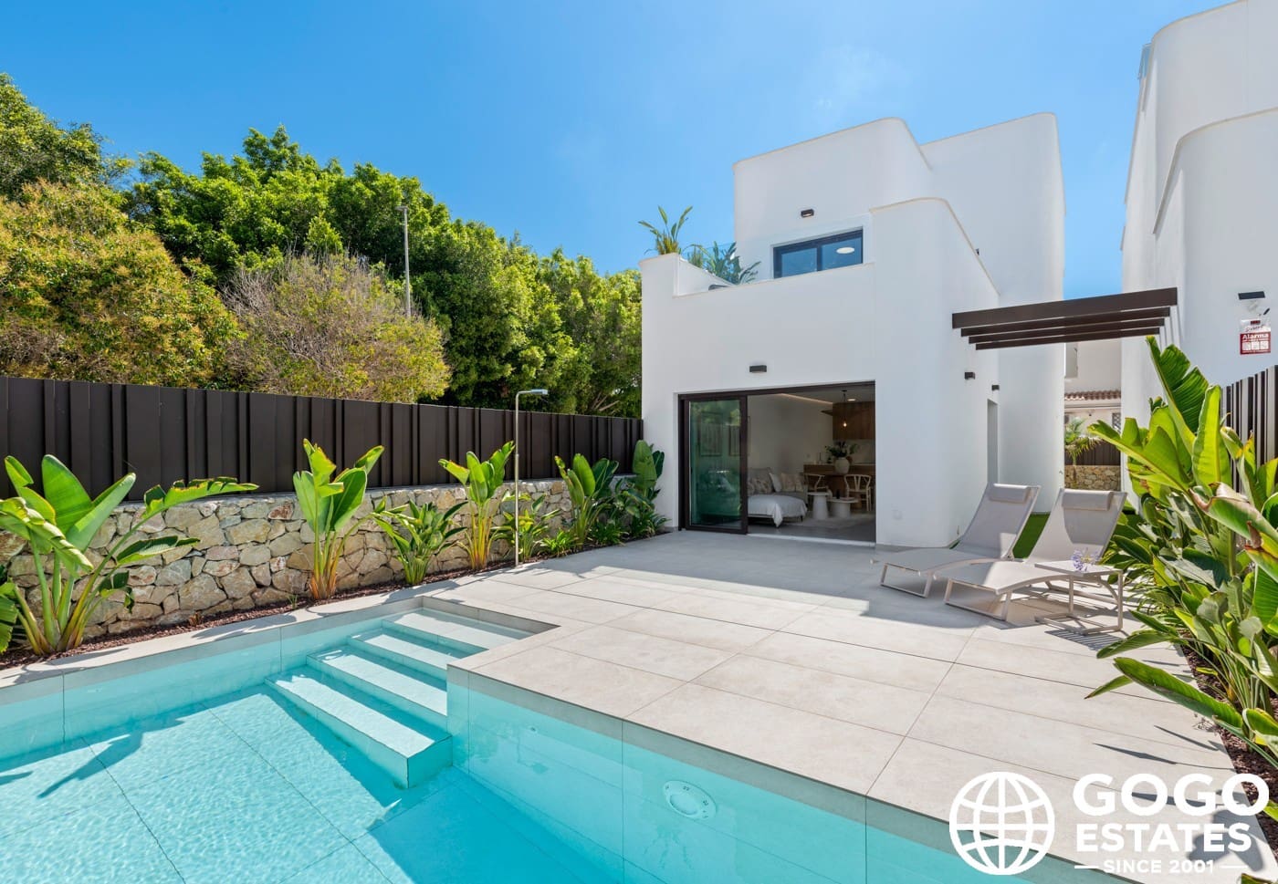 3 slaapkamer Villa te koop in Pilar de la Horadada met zwembad - € 559.900 (Ref: 9971175)