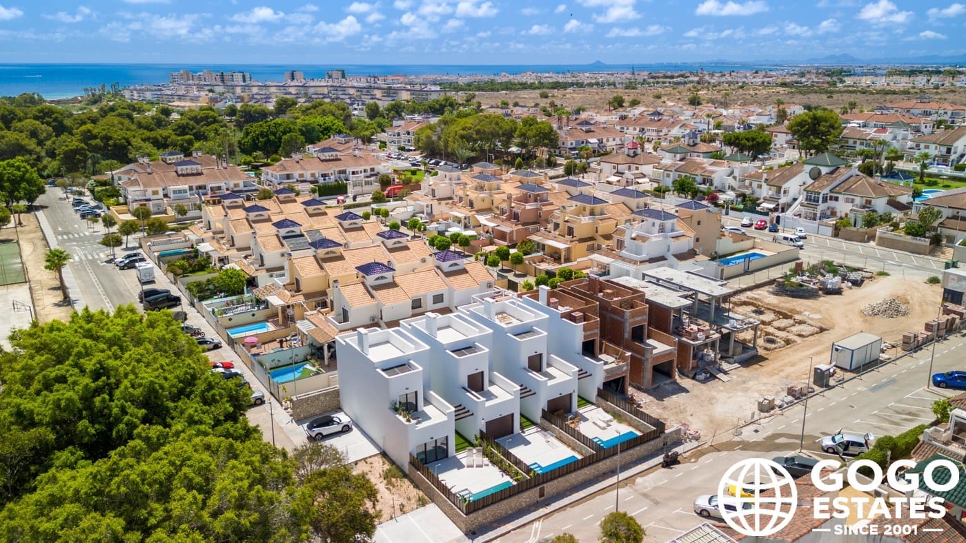 3 slaapkamer Villa te koop in Pilar de la Horadada met zwembad - € 559.900 (Ref: 9971175)