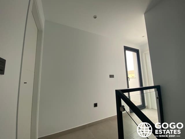 3 soveværelse Villa til salg i Las Lomas de Rame - Bahía Bella, Los Alcázares med swimmingpool - € 419.900 (Ref: 9971181)