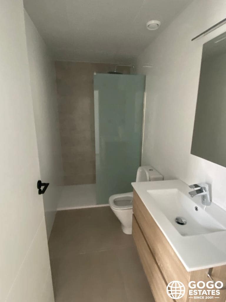 Chalet de 3 habitaciones en Los Alcázares en venta con piscina - 419.900 € (Ref: 9971181)