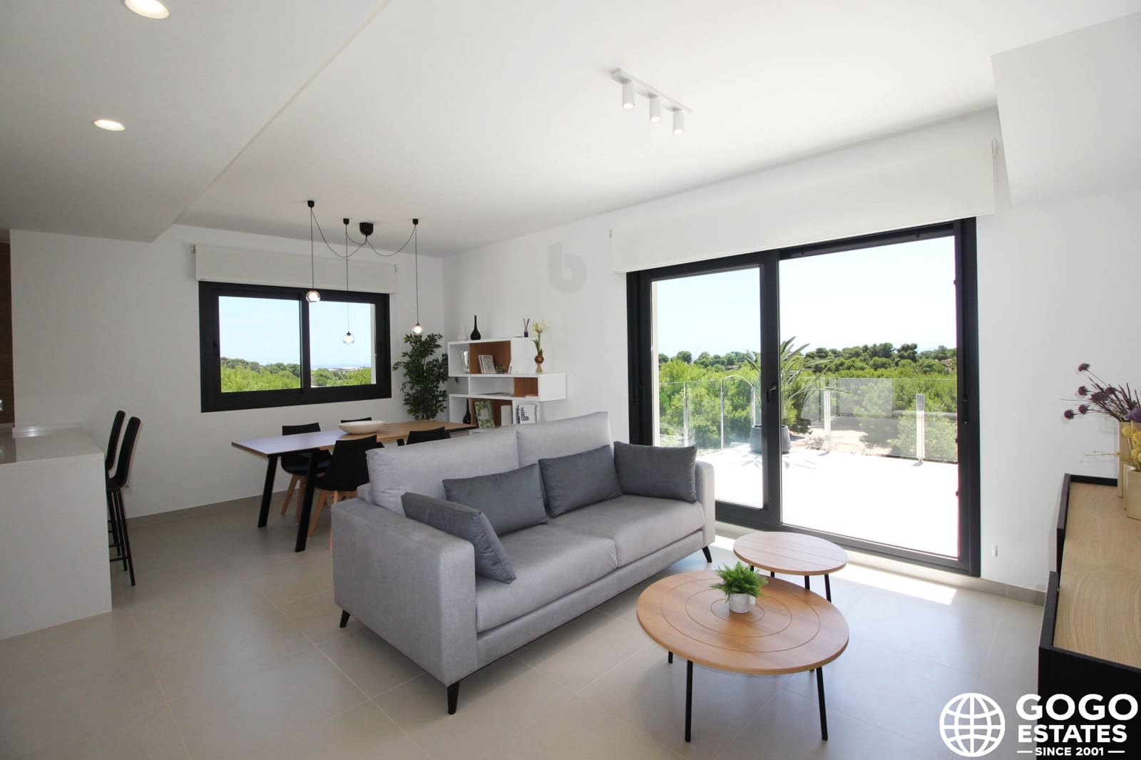 Apartamento de 3 habitaciones en Pilar de la Horadada en venta con piscina garaje - 329.900 € (Ref: 9971187)
