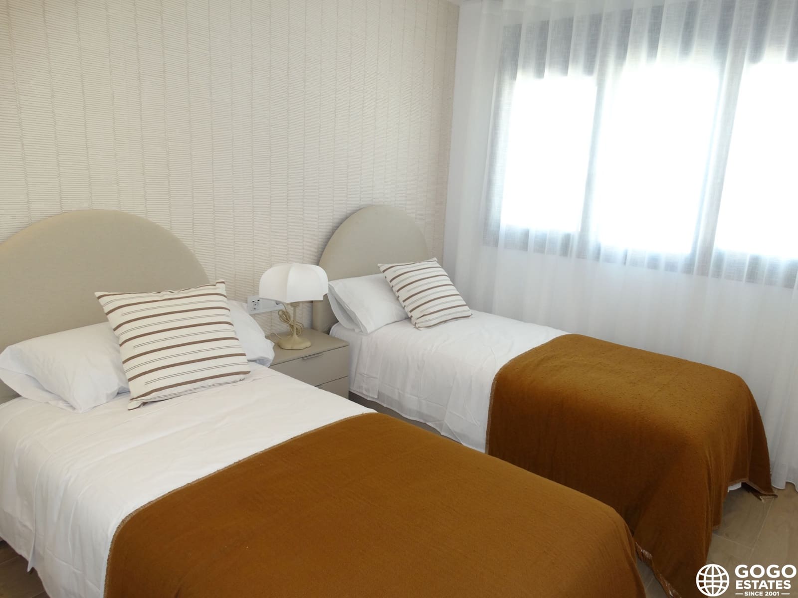2 slaapkamer Bungalow te koop in Pilar de la Horadada met zwembad - € 245.000 (Ref: 9971188)