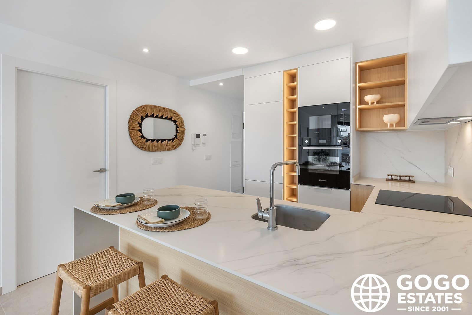 2 soveværelse Lejlighed til salg i Los Alcazares med swimmingpool - € 279.900 (Ref: 9971196)