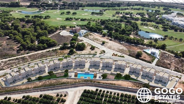 Bungalow de 3 habitaciones en Pinar de Campoverde, Pilar de la Horadada en venta con piscina - 299.900 € (Ref: 9971203)