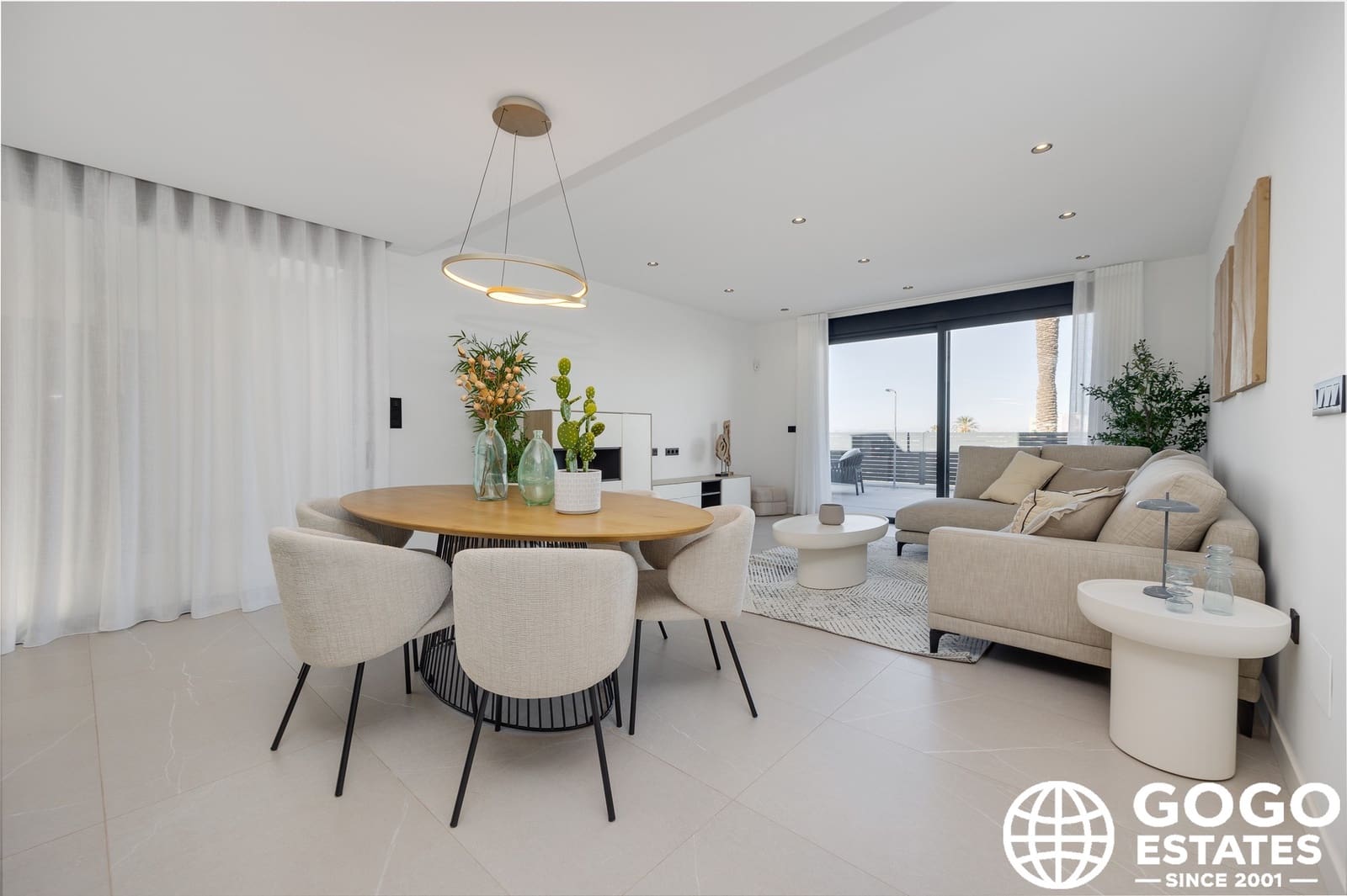 3 slaapkamer Villa te koop in Torrevieja met zwembad - € 585.000 (Ref: 9971226)