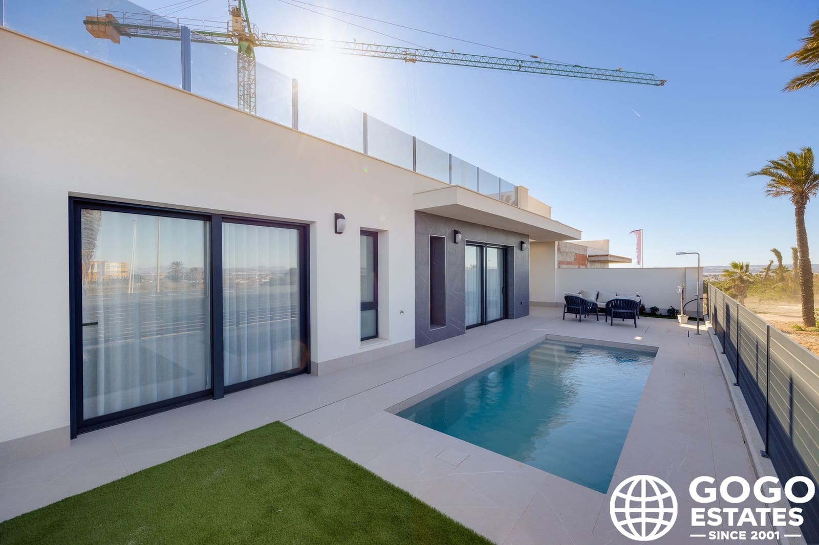 3 slaapkamer Villa te koop in Torrevieja met zwembad - € 585.000 (Ref: 9971226)