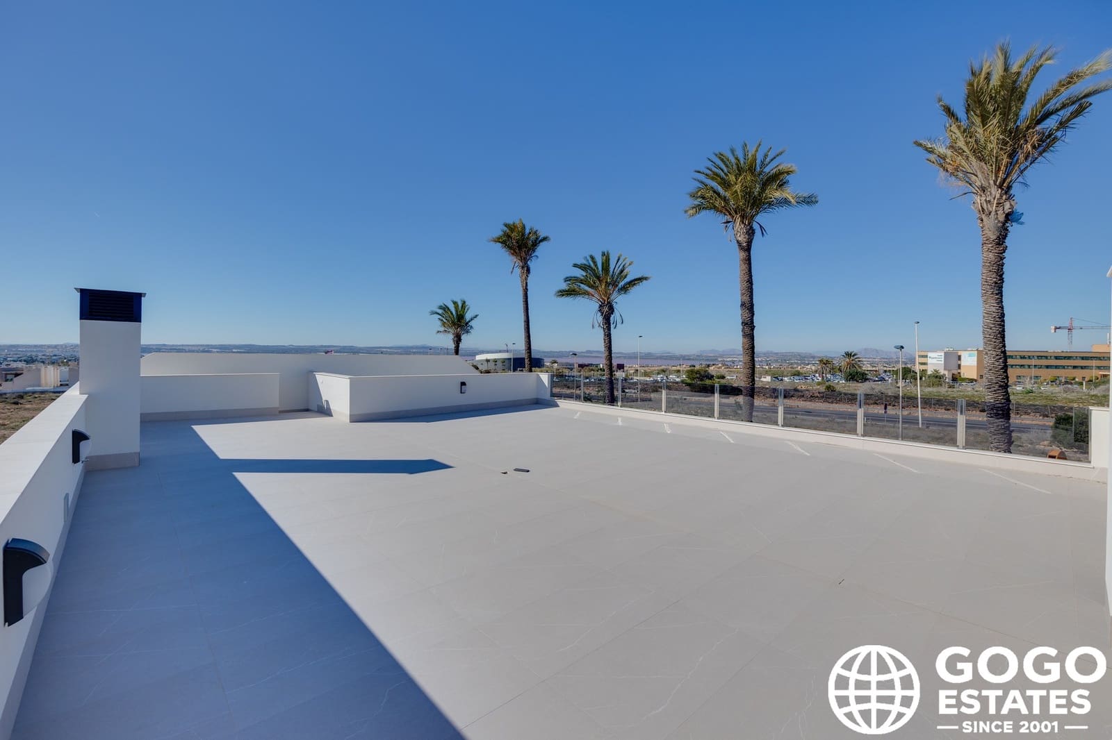 3 slaapkamer Villa te koop in Torrevieja met zwembad - € 585.000 (Ref: 9971226)