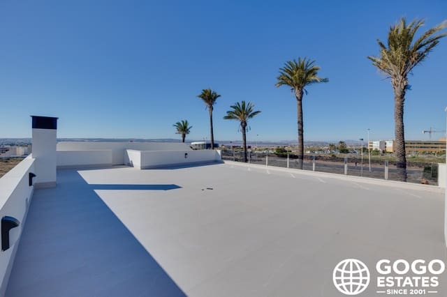 3 soveværelse Villa til salg i Aguas Nuevas, Torrevieja med swimmingpool - € 585.000 (Ref: 9971226)
