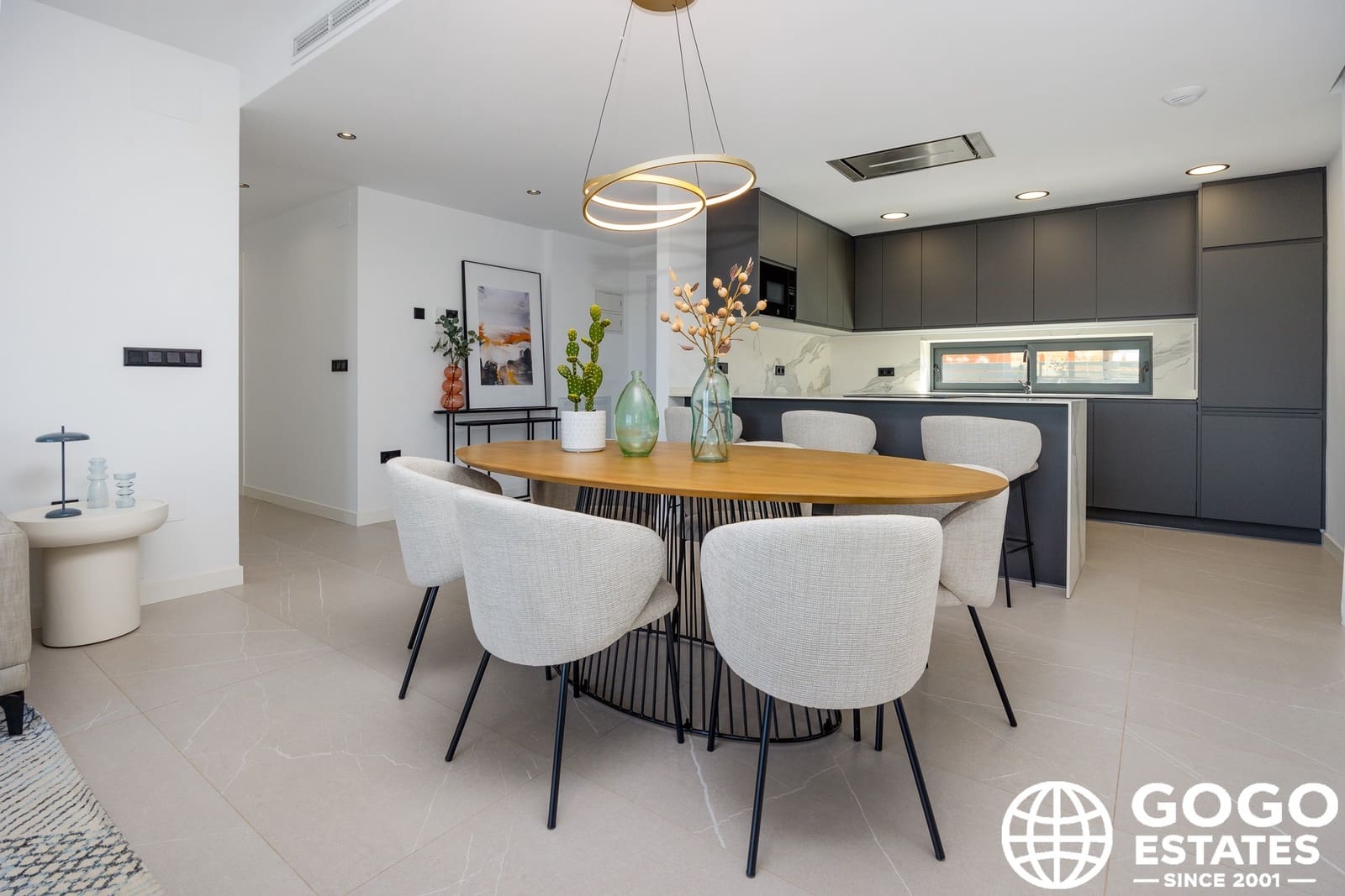 3 slaapkamer Villa te koop in Torrevieja met zwembad - € 585.000 (Ref: 9971226)