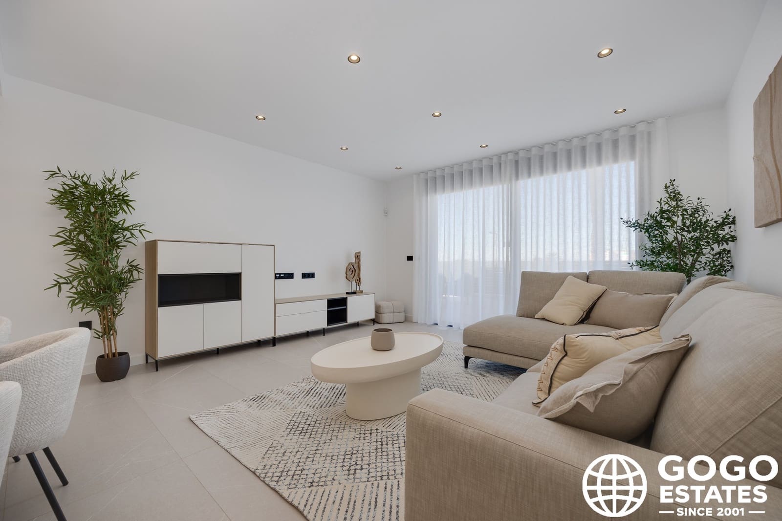 3 slaapkamer Villa te koop in Torrevieja met zwembad - € 585.000 (Ref: 9971226)