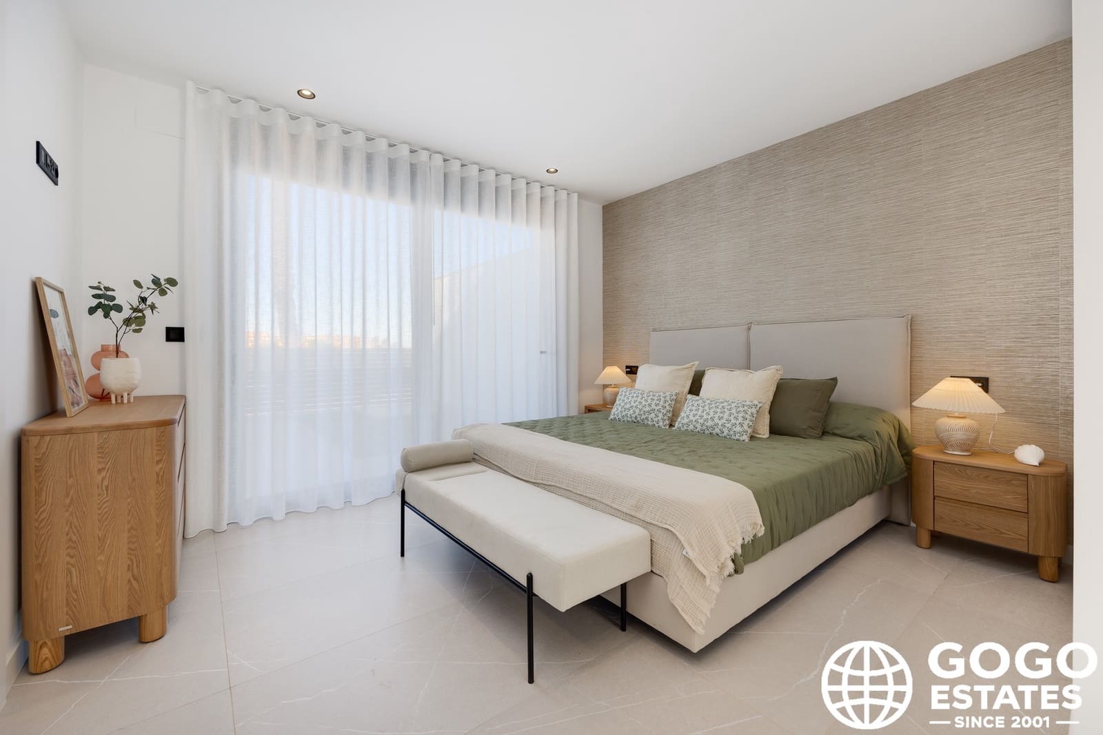 3 slaapkamer Villa te koop in Torrevieja met zwembad - € 585.000 (Ref: 9971226)