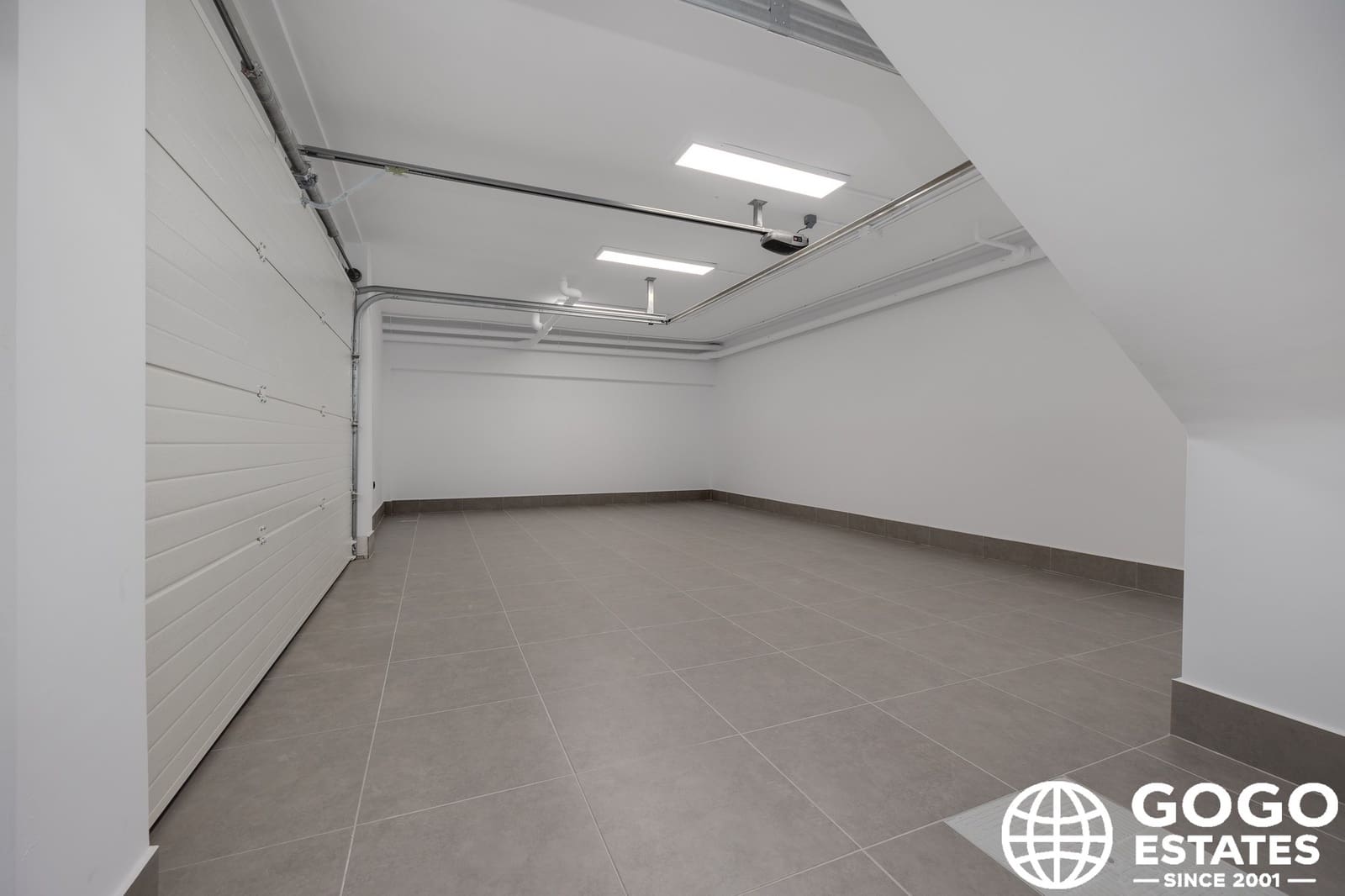 3 slaapkamer Villa te koop in Torrevieja met zwembad - € 585.000 (Ref: 9971226)