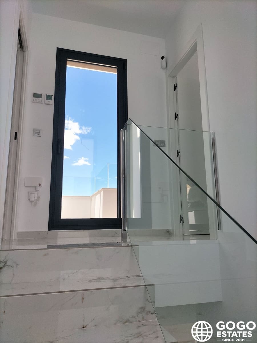 3 soverom Villa til salgs i Pilar de la Horadada med svømmebasseng garasje - € 460 000 (Ref: 9971269)